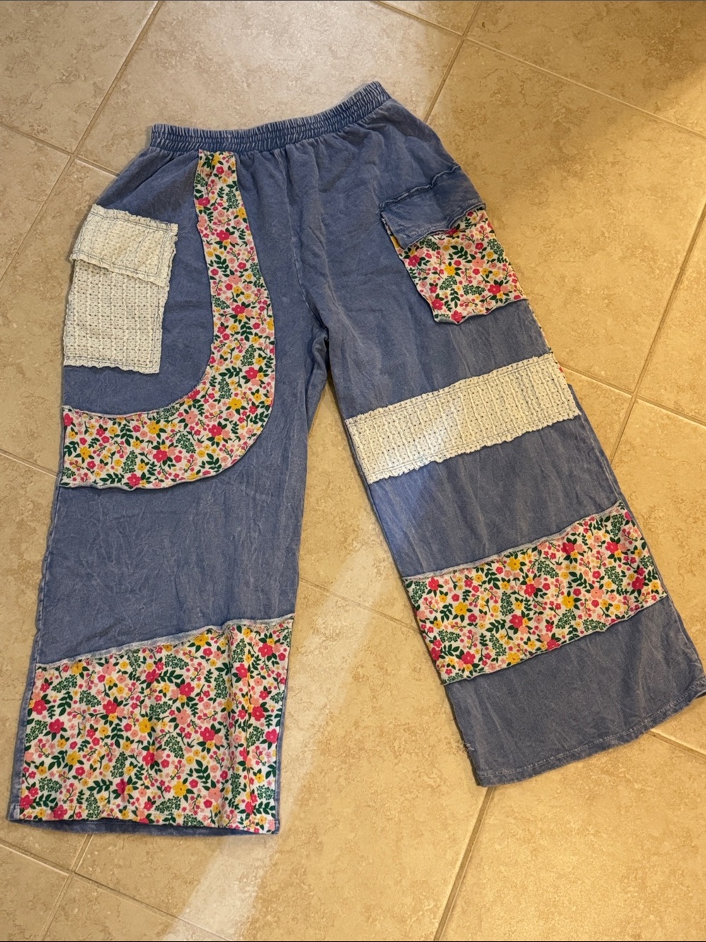 J Her flower patch and lace sweat pants
